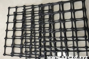礦用塑料土工格柵是什么，其特點及應(yīng)用領(lǐng)域